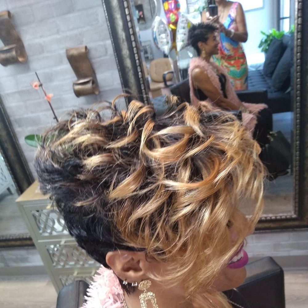 Meet your Posher, Stormy